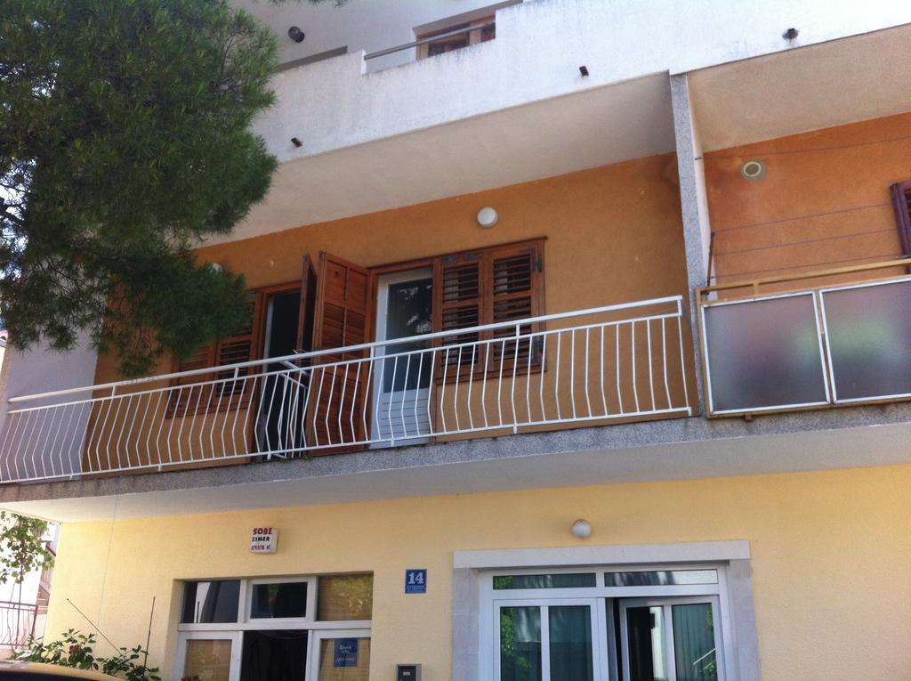 Eco-Apartments With Nice Garden Baška Voda Cameră foto